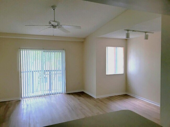 Building Photo - 4195 N Haverhill Rd