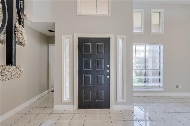 Foto del edificio - 2938 River Crest Rd