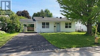 Building Photo - 2158 Fillmore Crescent