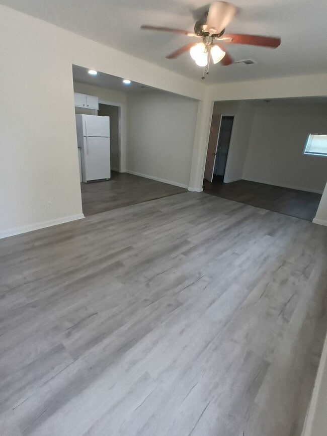 Photo - Freshened up ready for new tenants! House