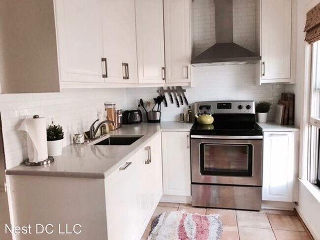 Foto del edificio - 1674 Euclid St NW