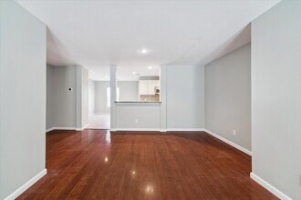 Building Photo - 2219 Runnels St