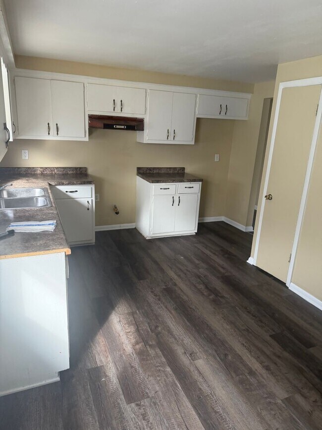 Foto del edificio - 7032 W Mill Rd