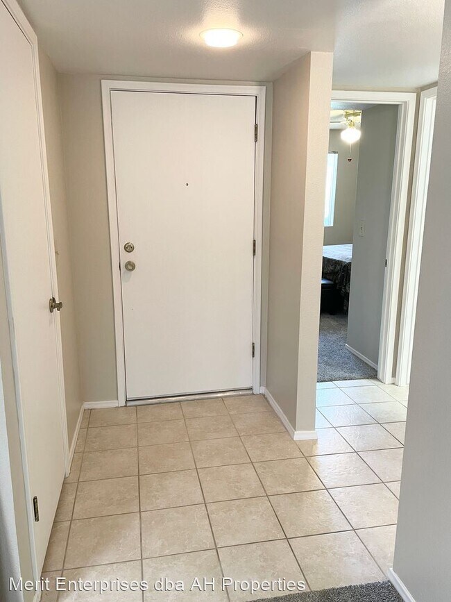 Building Photo - 2 br, 2 bath House - 25432 S PINEWOOD DR