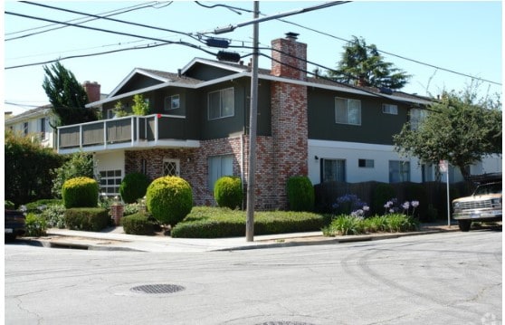 Foto del edificio - 739 Highland Ave