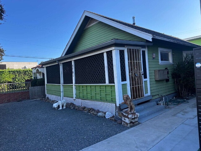 Building Photo - Newly Renovated 1BR/1BA – Modern, Bright & Private – 3783 (Unit) | North Park, San Diego (92104)