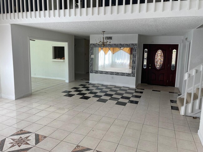 Foto del edificio - 12915 Ashford Knoll Dr