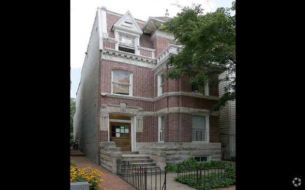 Building Photo - 326 Independence Ave SE