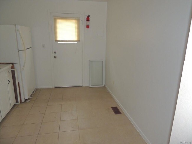 Foto del edificio - 35215 23 Mile Rd