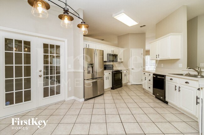 Foto del edificio - 813 Arbor Hill Cir