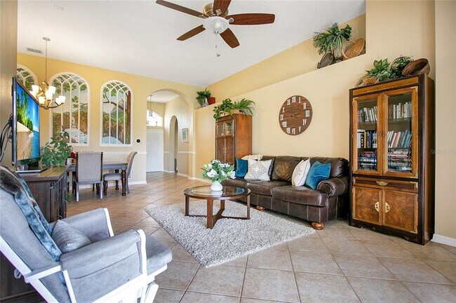 Foto del edificio - 442 Home Grove Dr