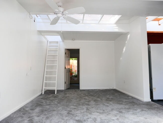 Building Photo - 6456 Surfside Way