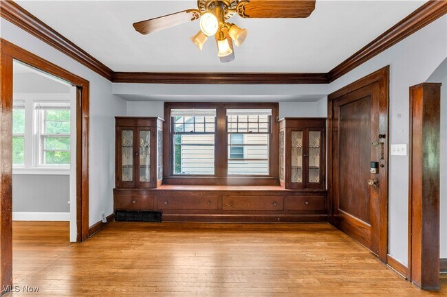 Foto del edificio - 2145 Waterbury Rd