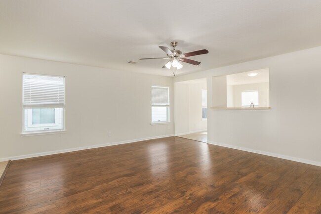 Foto del edificio - 13935 Prosperity Ridge Dr