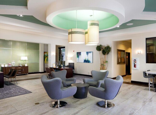 Building Photo - Local 2 BR Apartment Is Just Aces