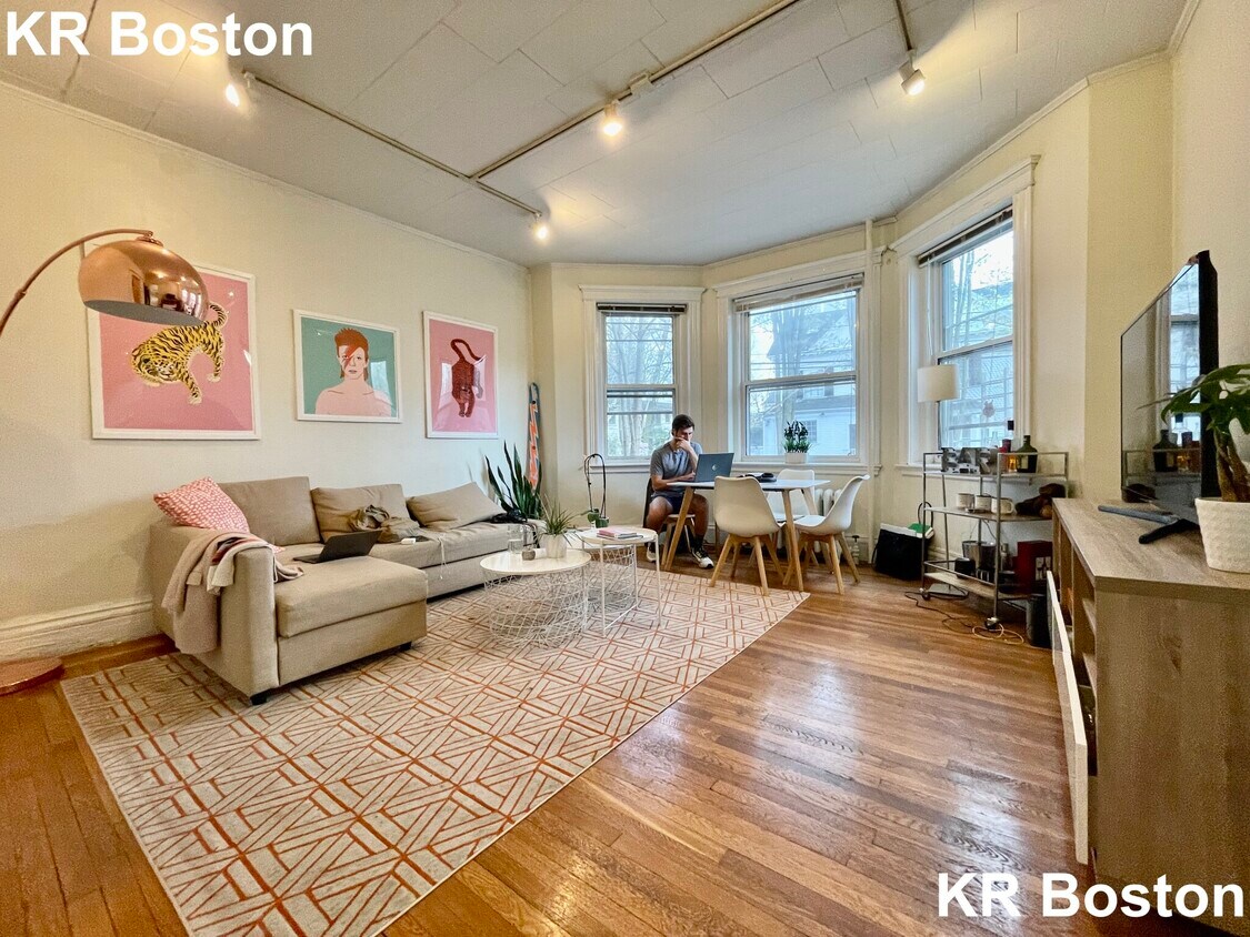 Primary Photo - 4 Euston St