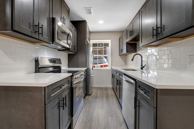 Foto del edificio - 1226 Hidden Pl