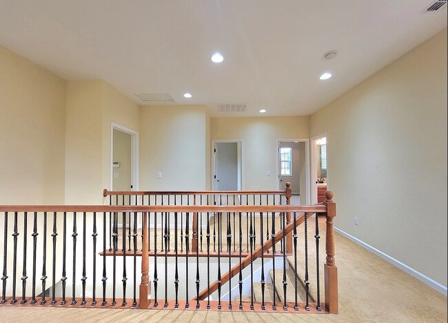 Foto del edificio - 205 Barnhill Dr