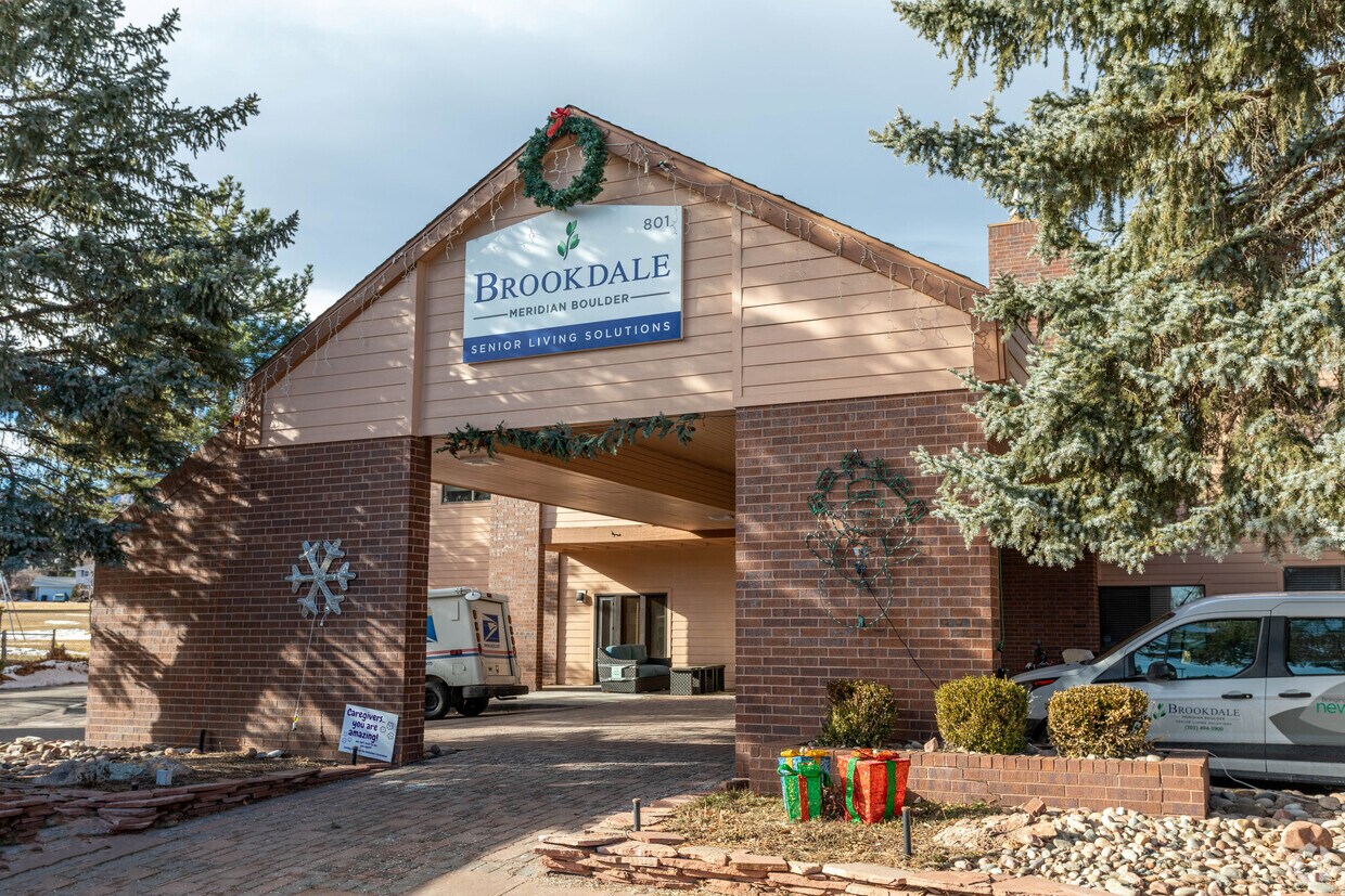Primary Photo - Meridian Boulder