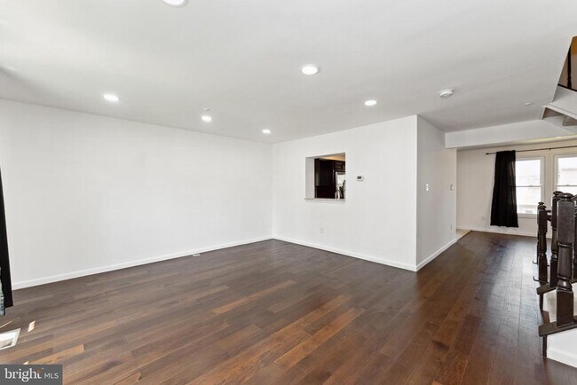 Foto del edificio - 12616 Wrightwood Ct