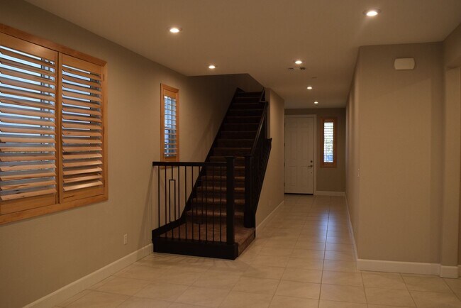 Foto del edificio - 4207 Doug Fir Ln