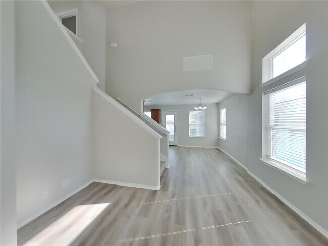 Building Photo - 18521 Mammoth Cave Blvd