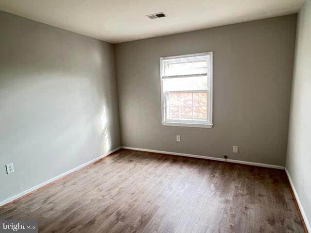 Building Photo - 1400 Admiral Dr