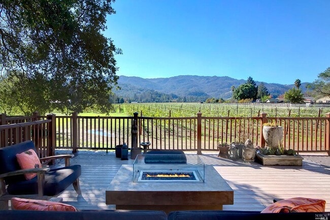 Building Photo - 109 Dahlia St