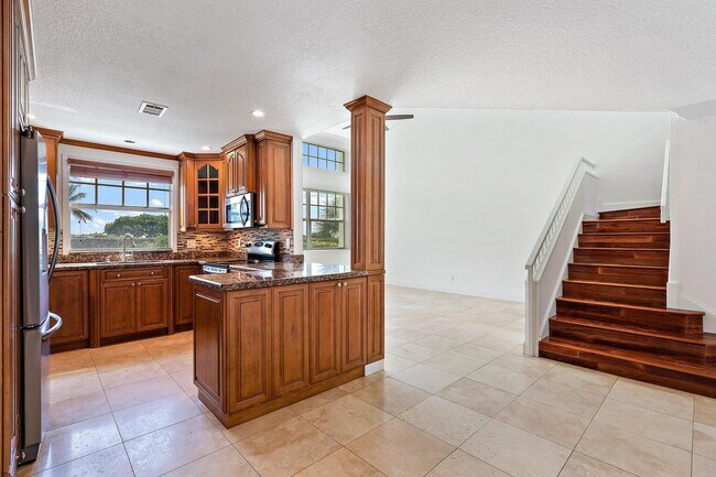 Foto del edificio - 705 Mainsail Cir