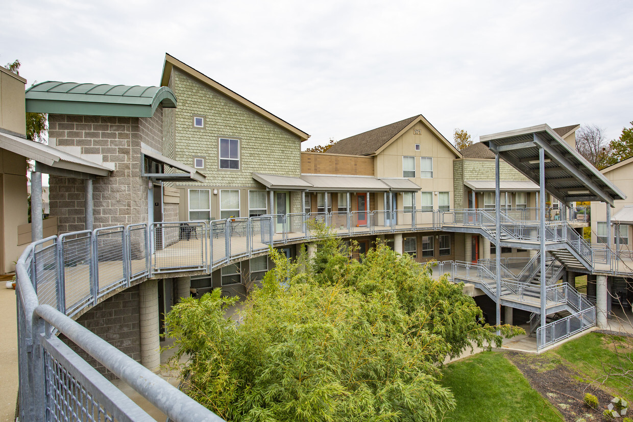 Primary Photo - Artek Lofts