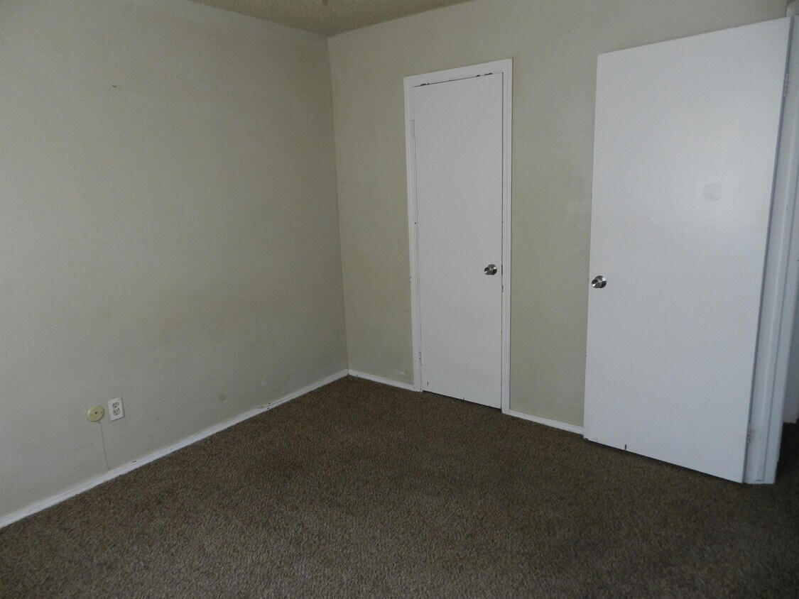 Primary Photo - 2629 SW H Ave