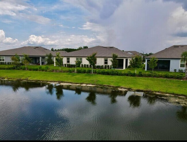 Building Photo - 9783 Campanula Ct