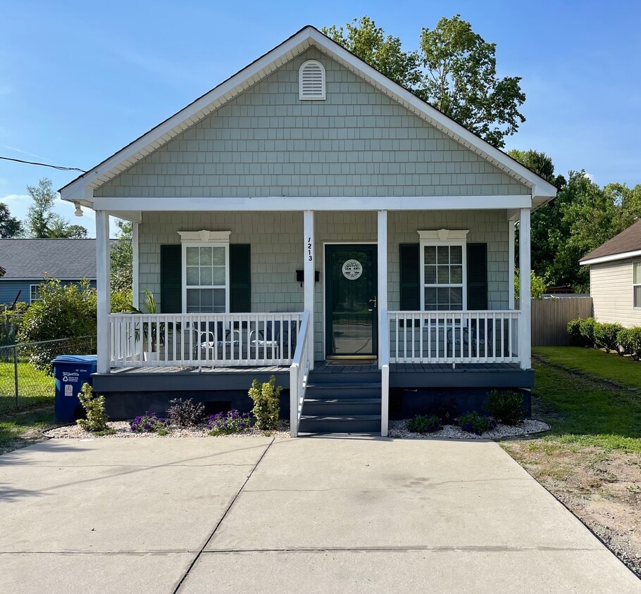 Primary Photo - 1213 Wooster St