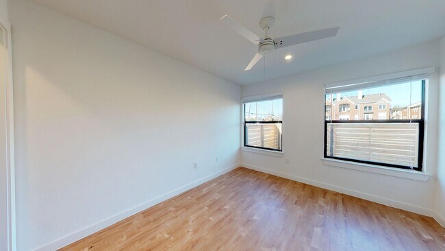 Foto del edificio - 3901 N Hall St