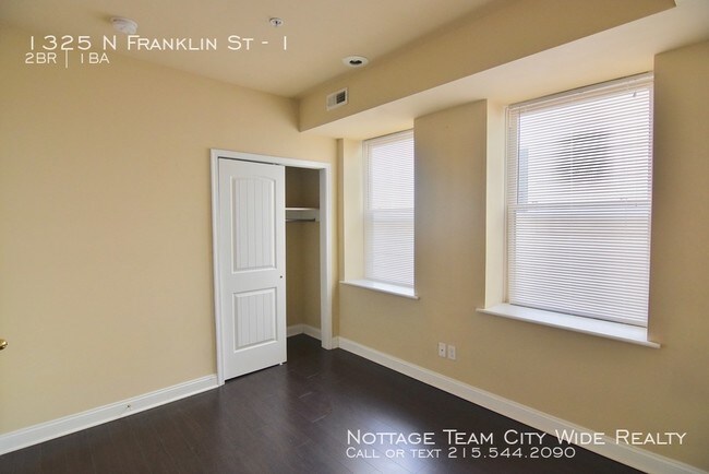 Building Photo - 1325 N Franklin St
