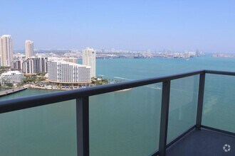 Building Photo - 1155 Brickell Bay Dr