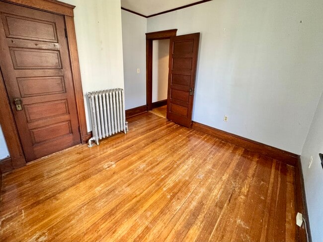Building Photo - 28 Putnam Ave