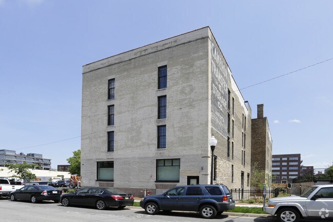 Foto del edificio - The Cameron North Loop