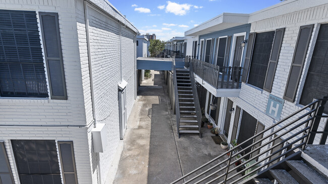 Building Photo - Ocean Palms Apartments