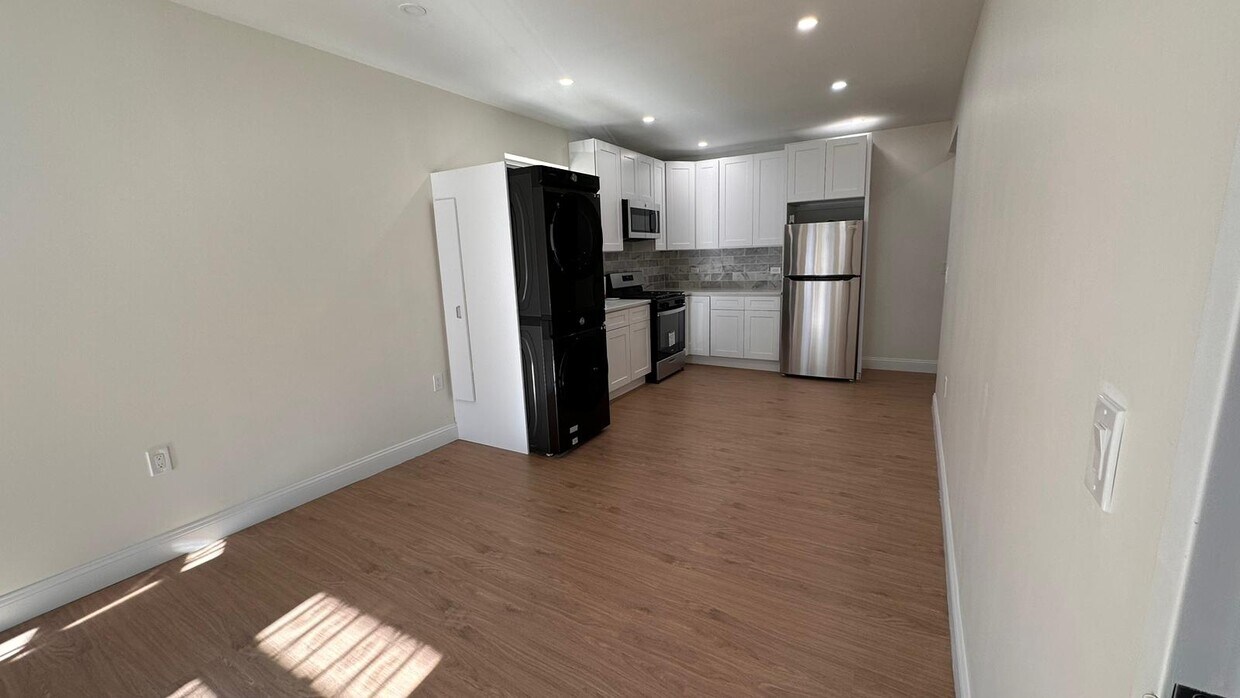 Foto principal - 63 Highland Pl