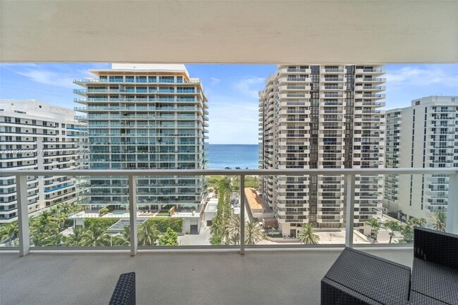 Building Photo - 5750 Collins Ave