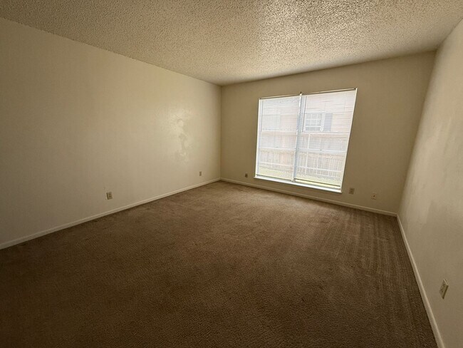 Foto del edificio - 4308 Lake Rd