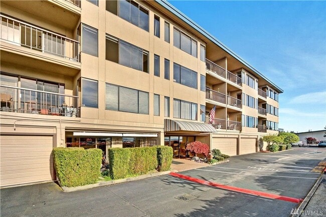 MARINER MANOR IS A PEACEFUL SOUND VIEW CONDO - MARINER MANOR IS A PEACEFUL SOUND VIEW CONDO