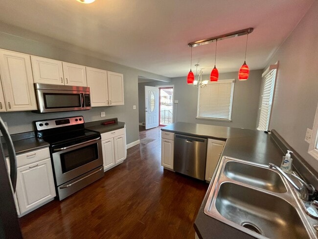 Building Photo - Charming 2 bedroom in Alton