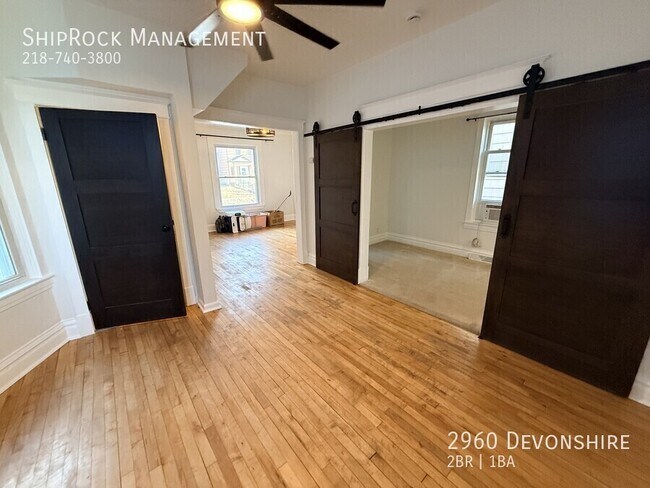 Foto del edificio - 2960 Devonshire-
