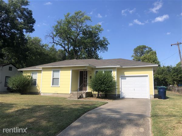 Photo - 321 Bradley St (Denton, TX)