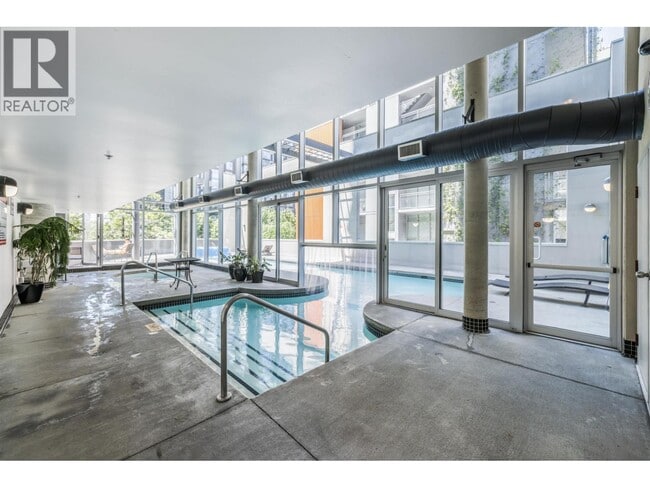 Building Photo - 501 Pacific St