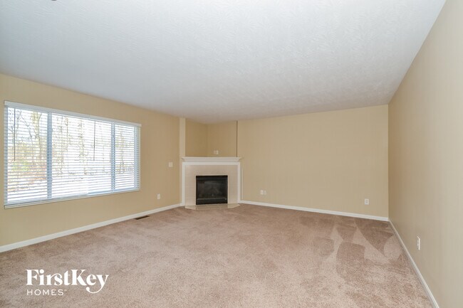 Foto del edificio - 17 Woodside Park Dr