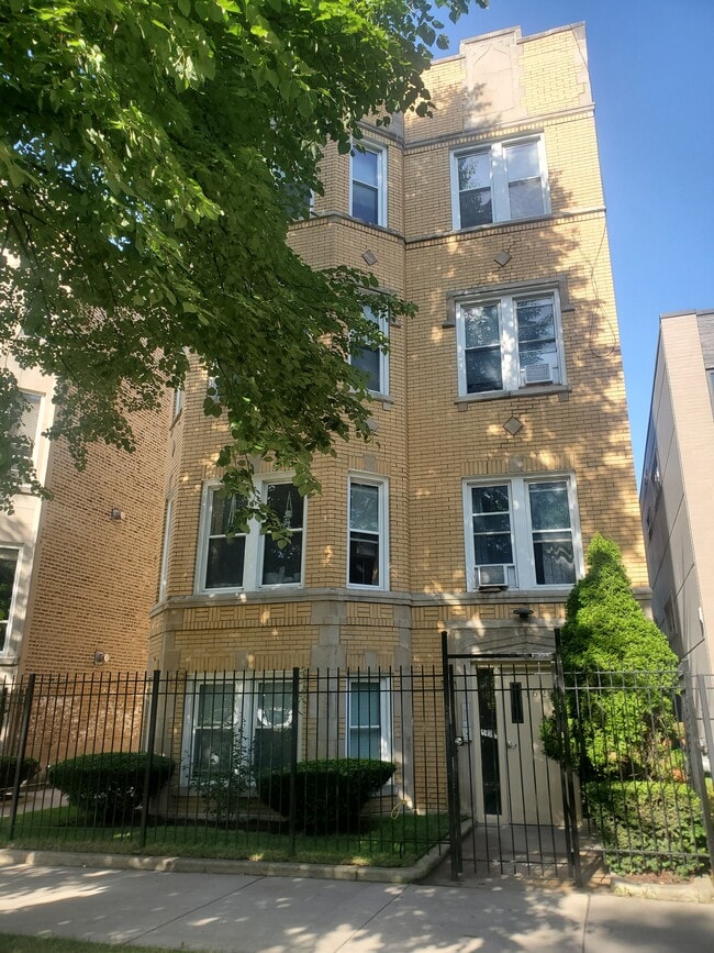 1626 N Humboldt Blvd Unit 3W, Chicago, IL 60647 Apartments in Chicago