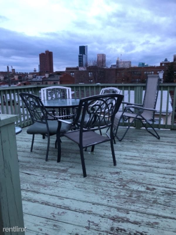 Primary Photo - 3 br, 2.5 bath House - 236 E Cross St